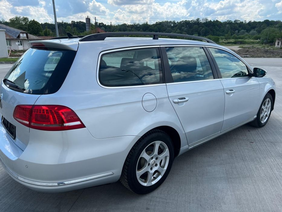 Vând passat break
