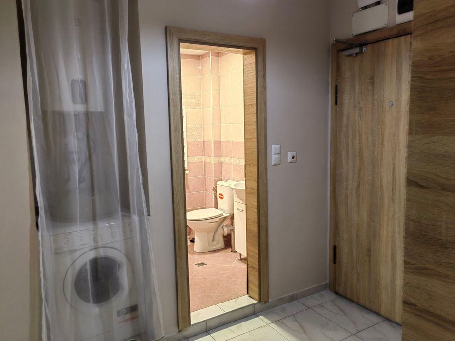 Двустаен апартамент в жк. Христо Смирненски