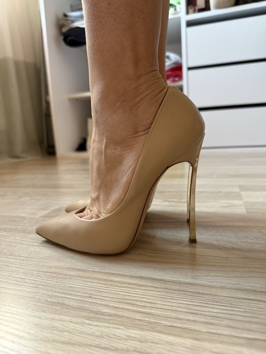 Casadei Blade Stiletto – Nude/Bej – Mărimea 37 NOI
