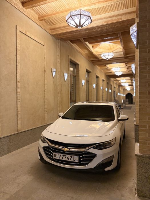Malibu 2 2.4 matir 2018 yil 103000 km toza