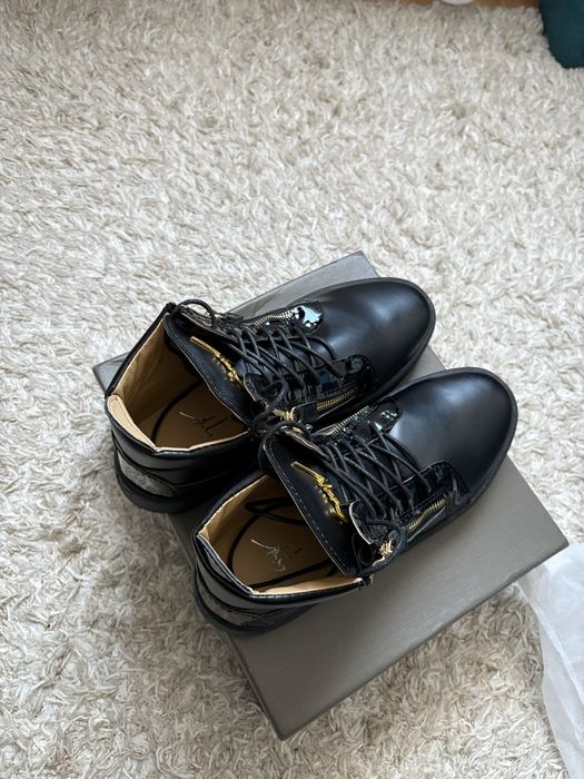 Giuseppe Zanotti Velvet Kriss
