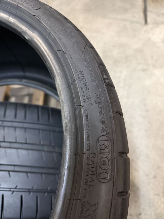 285/30/19 Michelin 2бр дот21