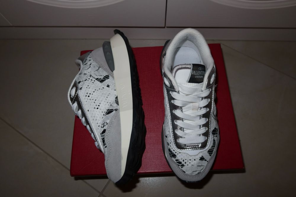 Налични дамски обувки Valentino 36/37 номер