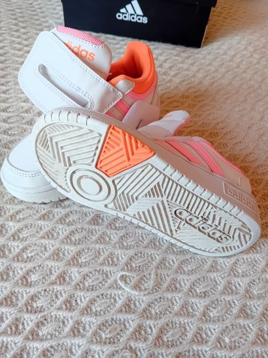 Маратонки Адидас Найк