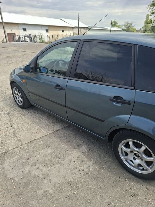 Vind Ford fiesta 1.6 gpl
