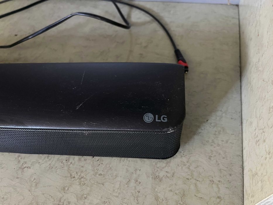 Soundbar LG SK1 саундбар