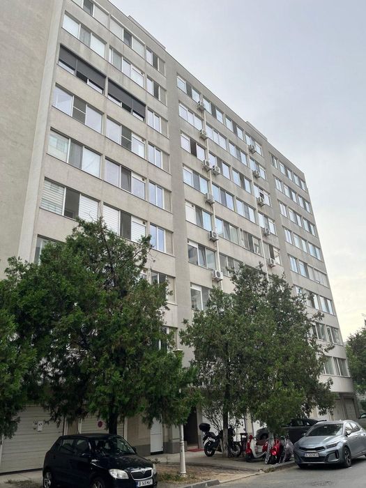 De vanzare 2 camere in zona Titan