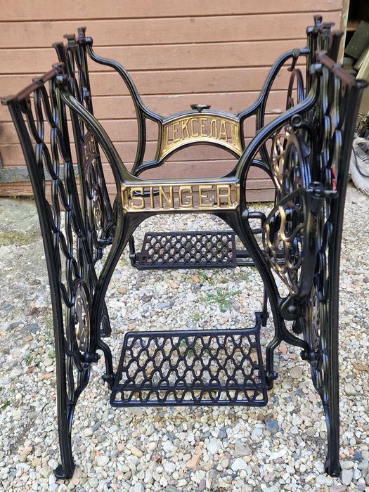 Метални крака за шевна машина Singer