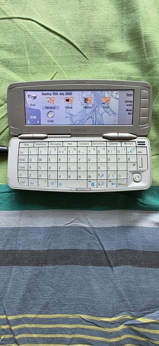 Nokia 9300 communicator