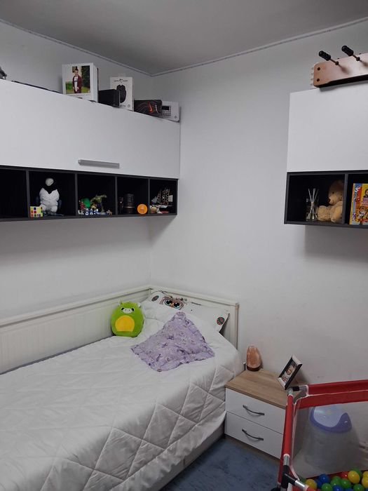 Vand apartament Aninoasa 2 camere