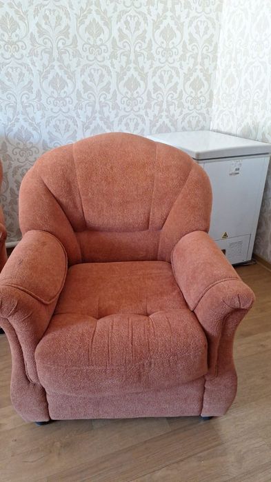 Диван с креслами