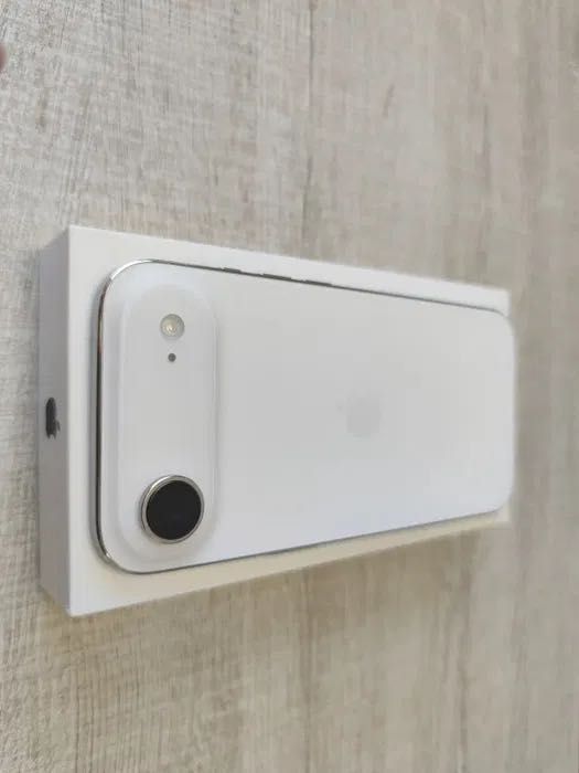 iPhone Air 256GB Гаранционен