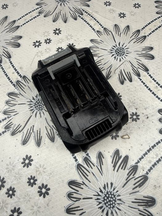 Makita Акумулаторна батерия BL4025, XGT, 40 V, 2.5 Ah