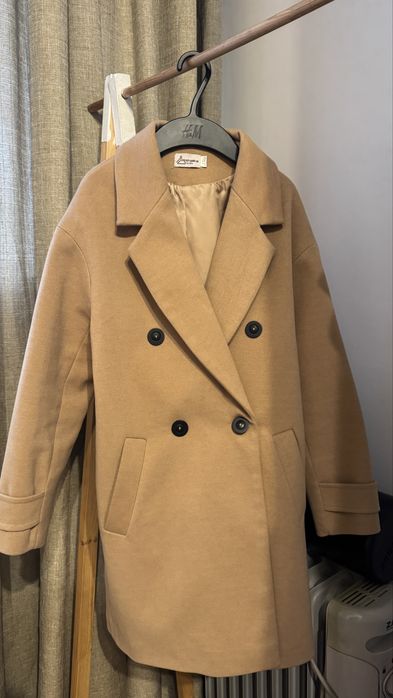 Детское пальто на 10-12 лет