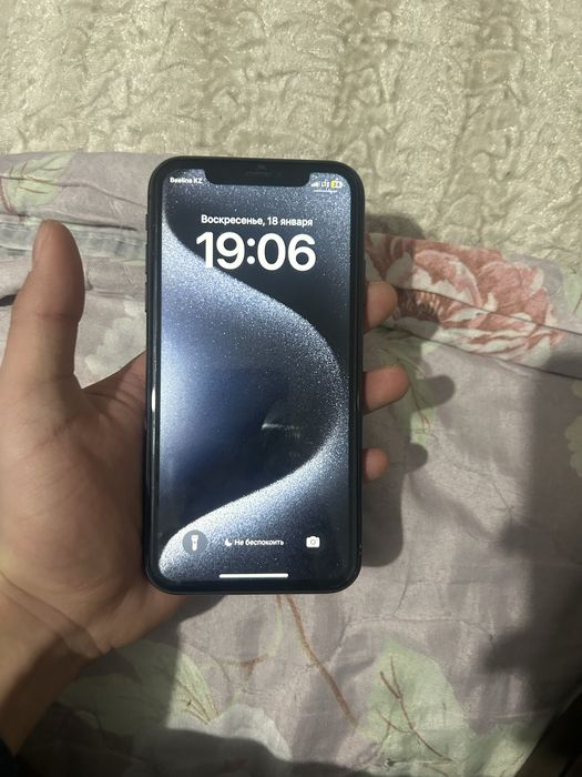 Продам айфон 11