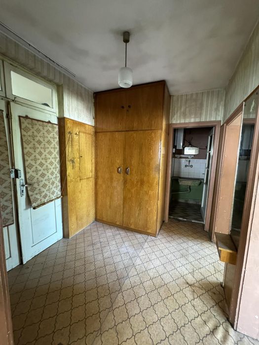 Продава се Тристаен апартамент в Бургас, Възраждане - 77 кв.м за 1949 €/кв.м - Снимка #3