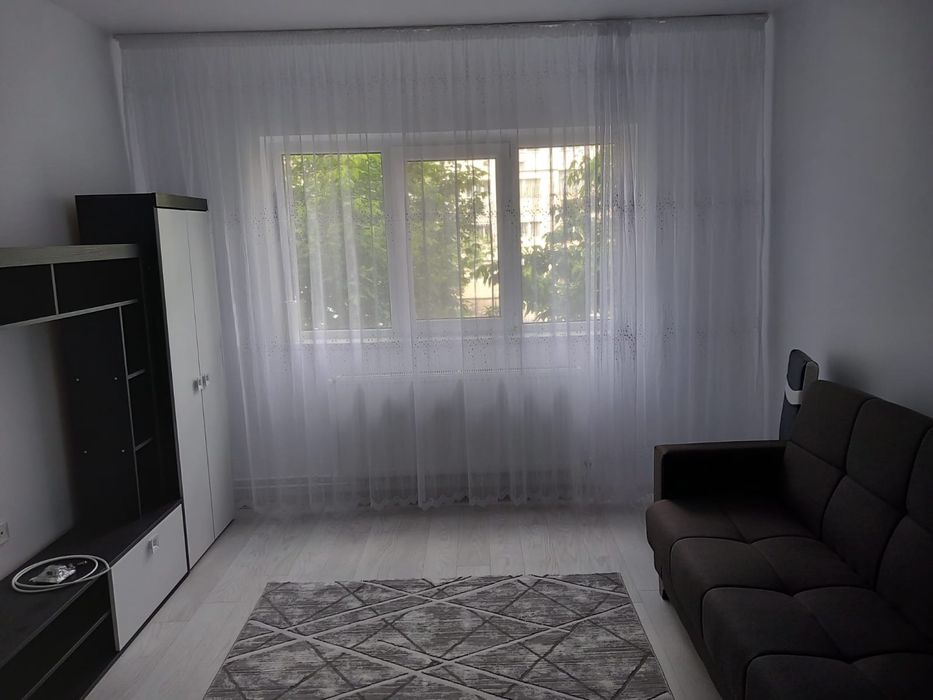 Apartament 2 camere decomandat închiriat