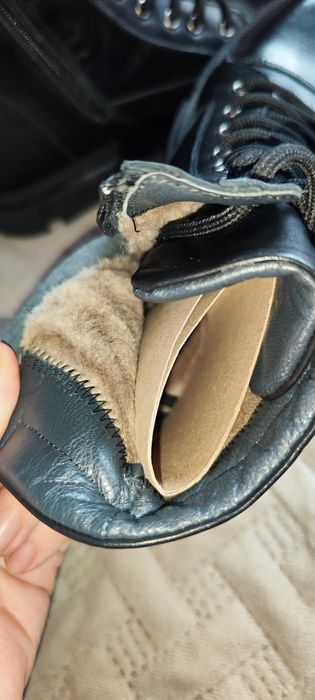 Продам зимние ботинки