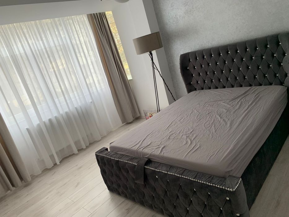 Vand apartament cu 3 camere mobilat si utilat