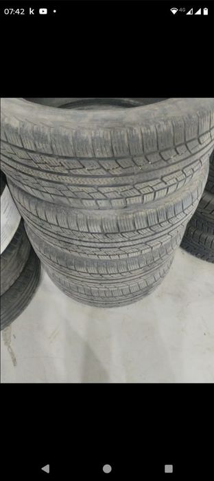 Продам резину 215/55/18