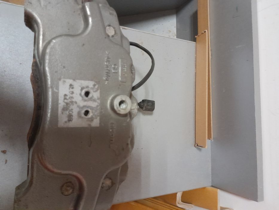 Керамични апарати Alcon ceramik audi rs6 4f q7 v12.Диск 420/40мм