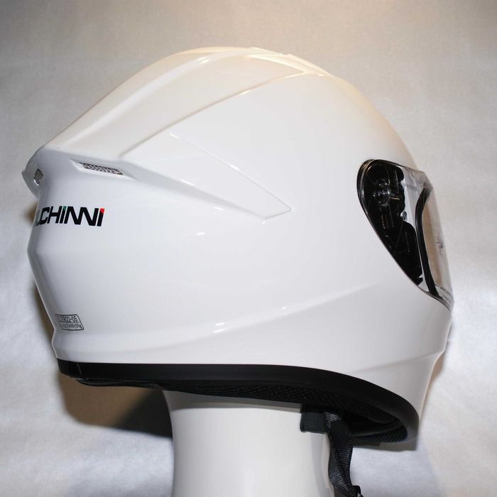 /НАМАЛЕНА/ Чисто нова каска DUCHINNI размер XL