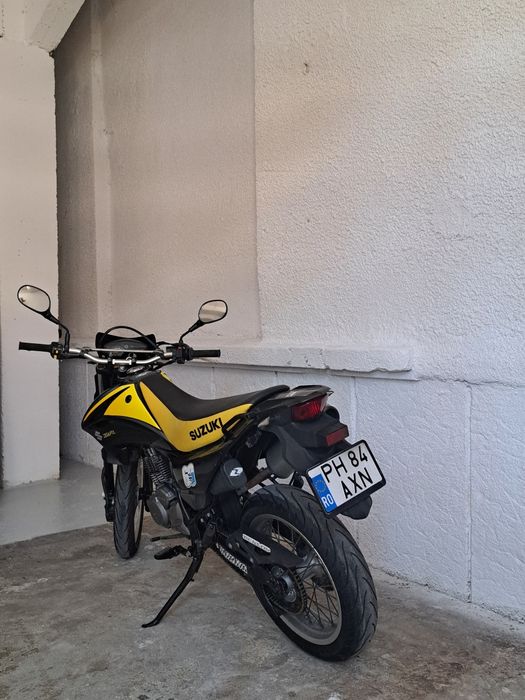 * Vând Suzuki dr 125 SM