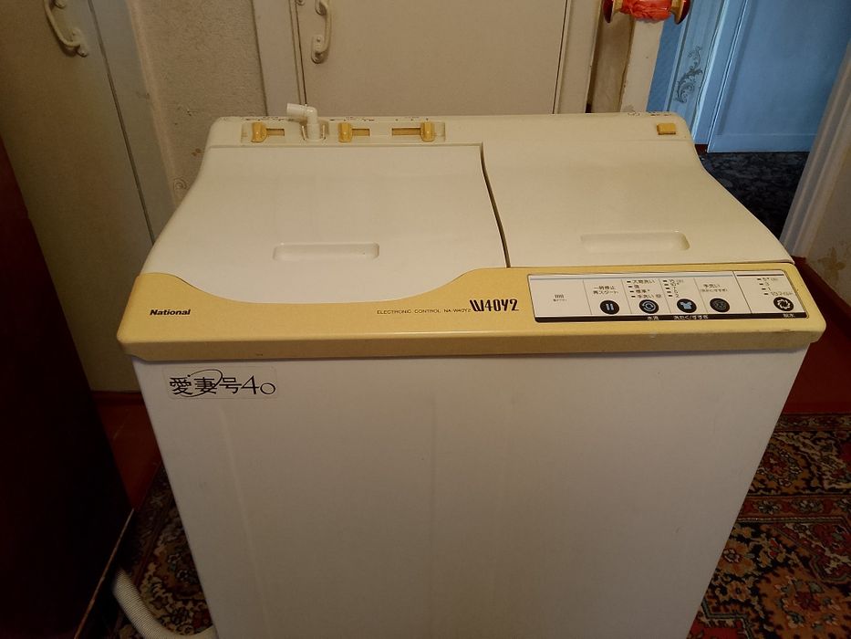 Продам настоящую Японскую стиральную машинку полуавтомат National