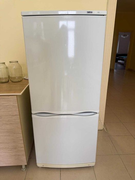 ПРОДАМ  холодильник За 30 тыс
