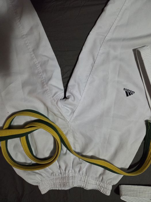 Dobok Taekwondo Adidas - Marime 150