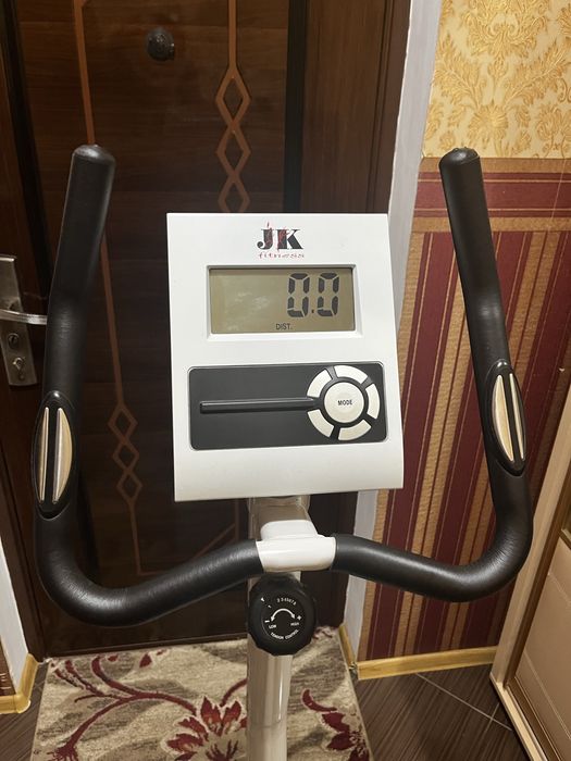 Bicicleta fitness Jk Fitness