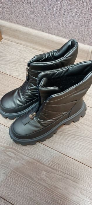 Продам дутыши Зима