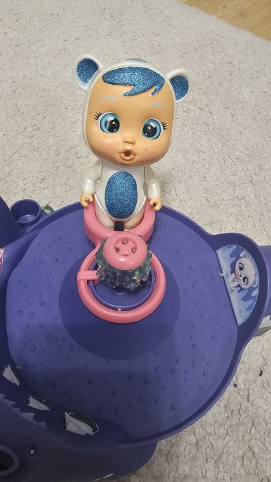 Cry babys, къща заедно с бебета. Цената е за всичко!