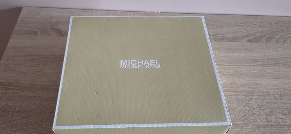 Michael Kors Skyler Bootie, 39