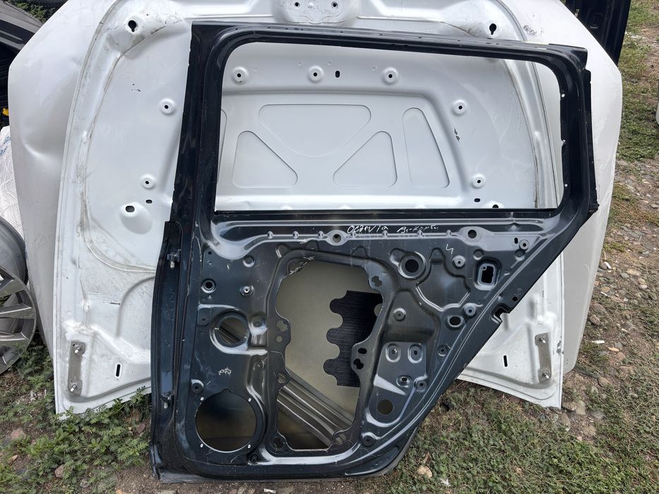 Врата Skoda Octavia