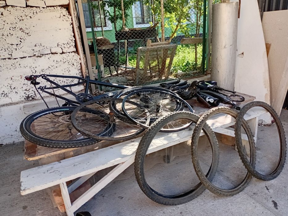 Велосипедные запчасти,аксессуары