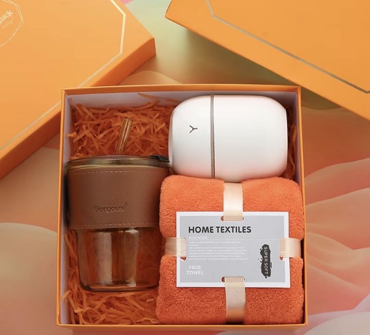 Подарки на 8 ого марта