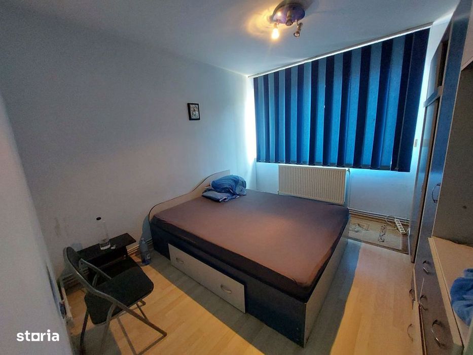 Bd. Independetei, Apartament cu 3 camere - 55 mp - etaj 3/4, Braila