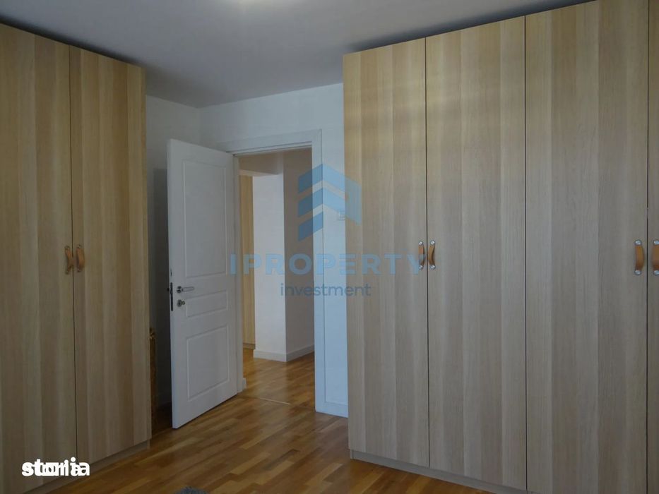 Apartament cu 3 Camere in zona Decebal cu loc de parcare