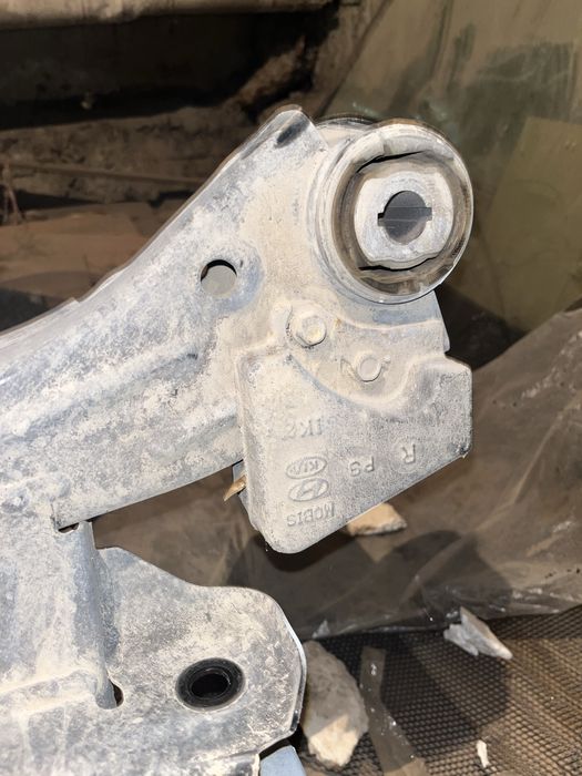 Задняя балка авто