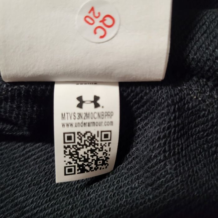 Hanorac Under Armour, mărime M, nou, cu etichetă