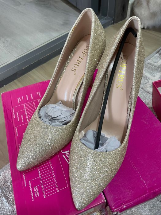 Женский обувь айоллар учун ойок кийим