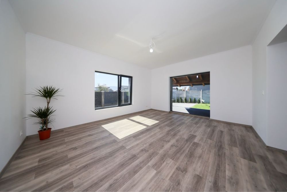 Casa individuala cu 3 camere, toate utilitatile - Harman, Brasov