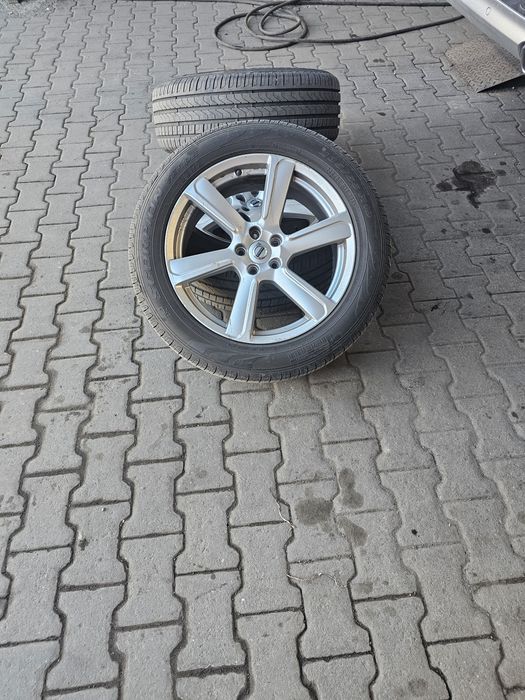 Jante volvo r19 cu anvelope pirelli scorpion