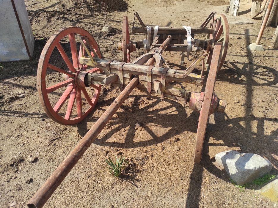 Старинна  каруца.