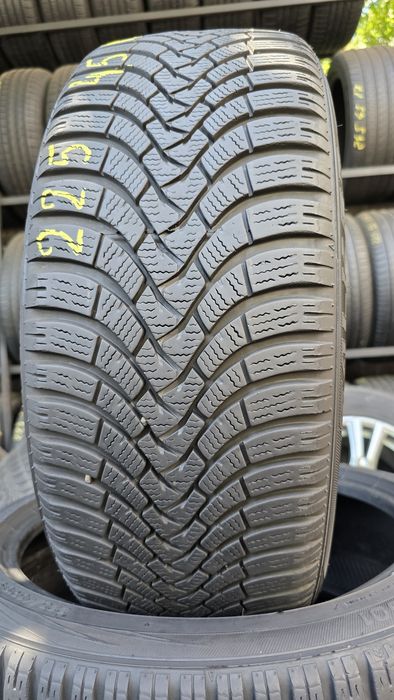 4 anvelope iarnă Falken 225/45/19 -6mm