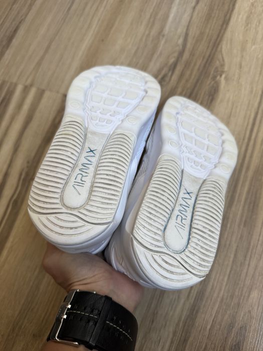 Оригинални бели маратонки Nike Air Max Bolt! 36,5 н