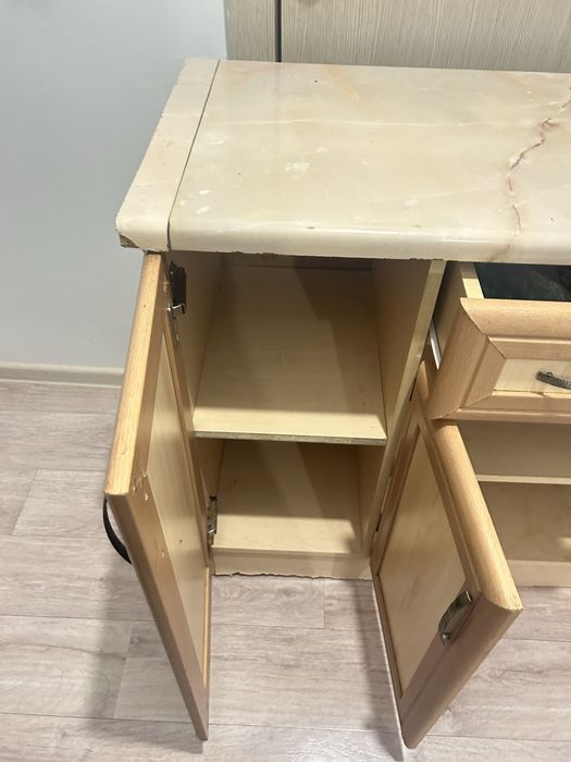 Продам шкаф б/у.