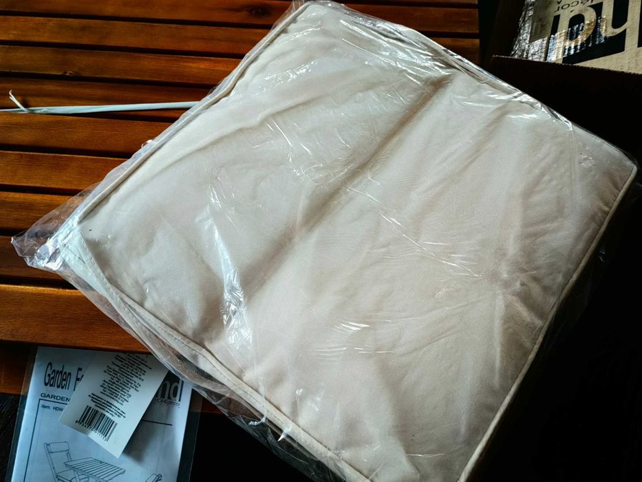 Комплект за тераса - маса и столове