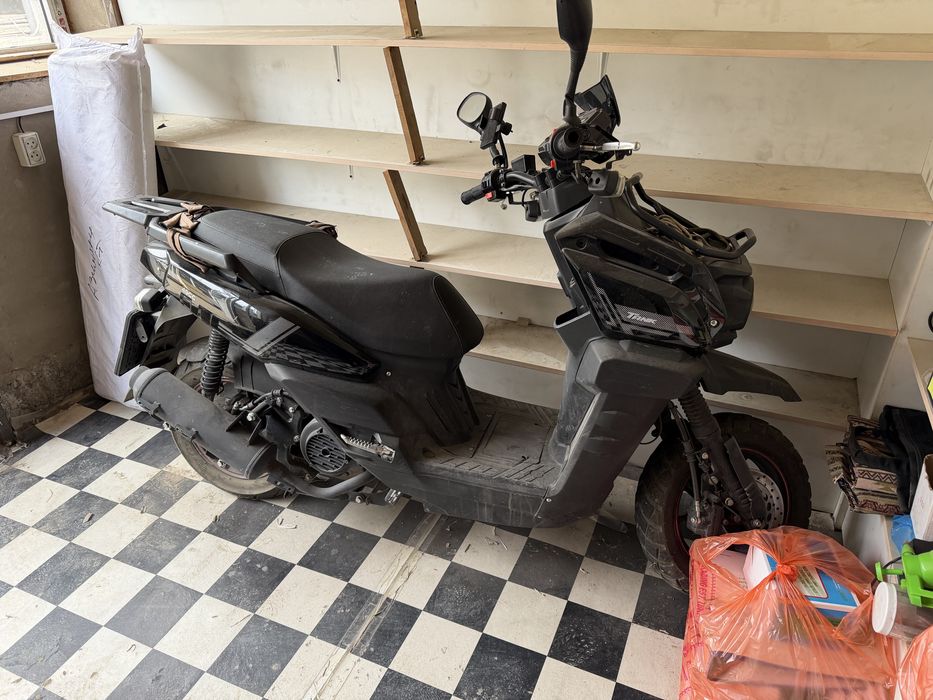 Продам мопед  бензин